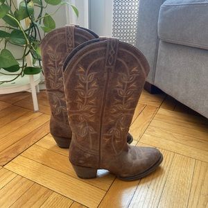 Ariat Cowboy/Cowgirl Boot Size 7B